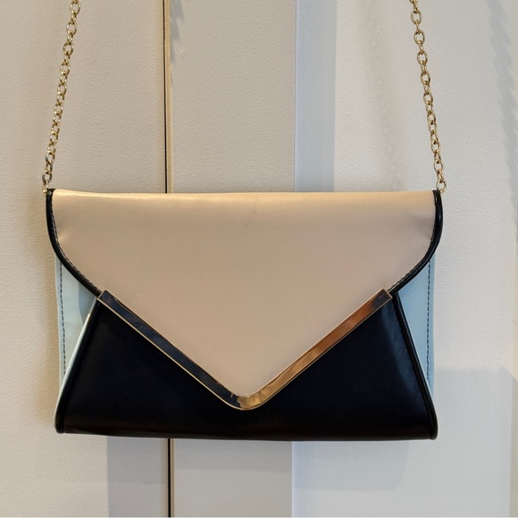 Aldo Elegant Chain Shoulder Bag or Clutch, Preowned Great Condition, Multi Color - Picture 3 of 13